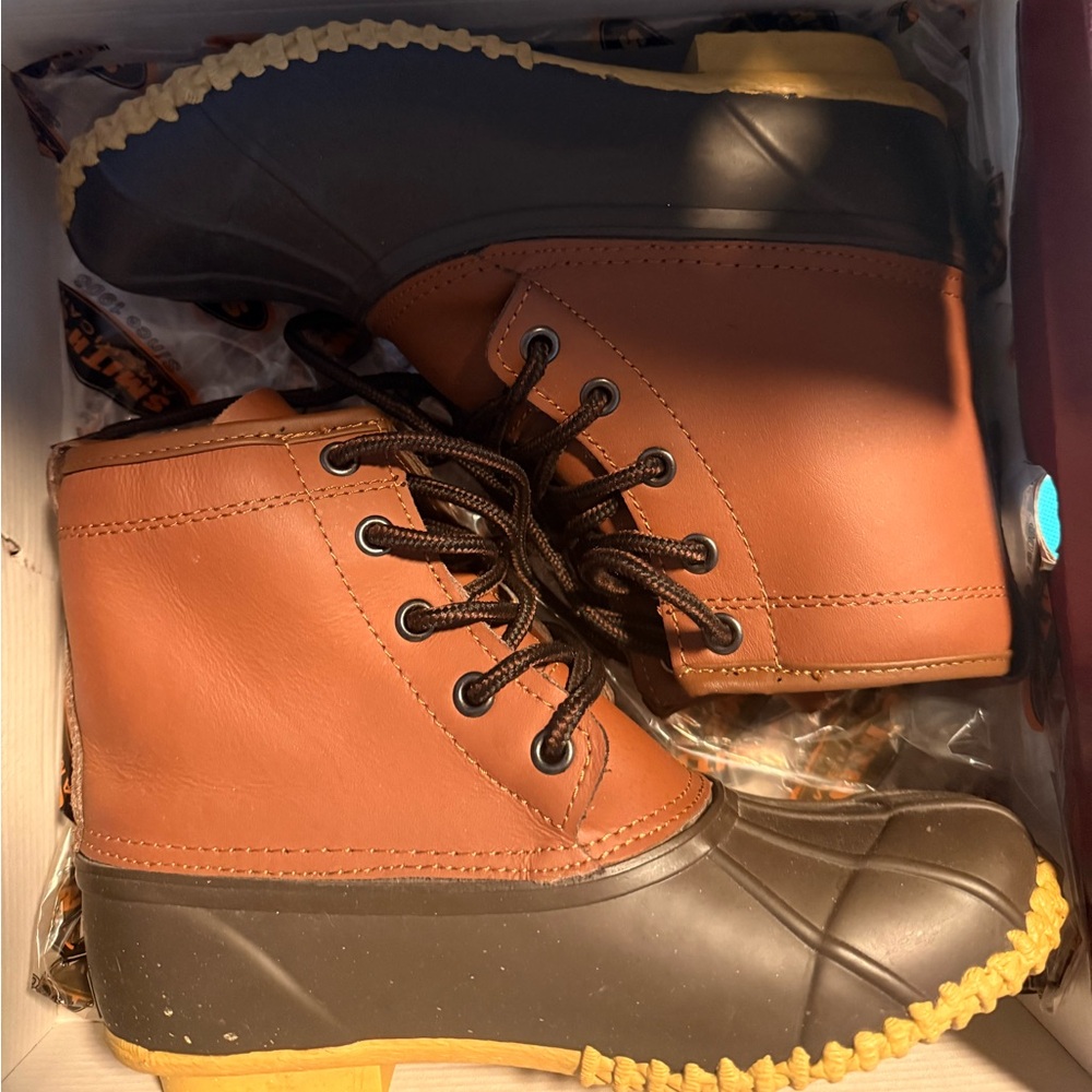 SMITH DUCK BOOTS